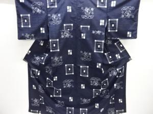 未使用品　仕立て上がり　壷に梅模様織り出し手織り紬着物